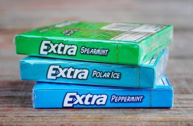 is extra gum made of plastic