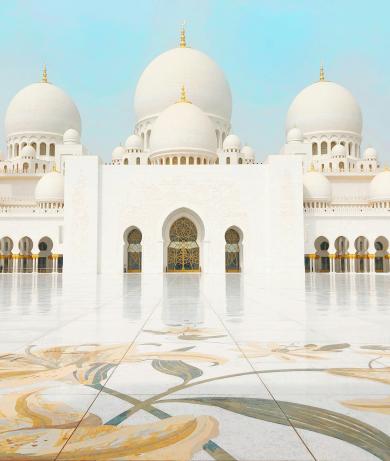 Unsplash - Sheikh Zayed Mosque